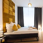 Pure - For Up To 5 Guests Near Uber Arena, Central, Stylish