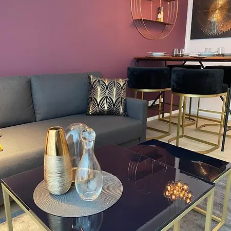 Pure - Luxury At Pure Living In Center Апарт-отель *