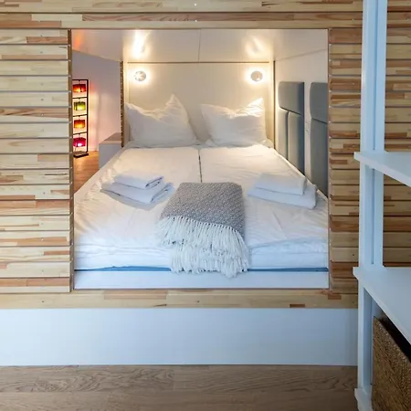 Апарт-отель Pure - Luxury At Pure Living In Center