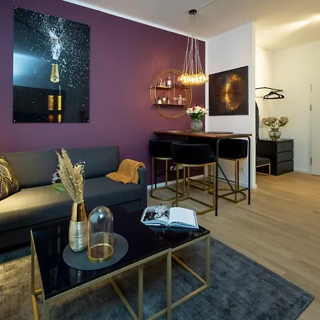 Lejlighedshotel Pure - For Up To 5 Guests Near Uber Arena, Central, Stylish Berlin