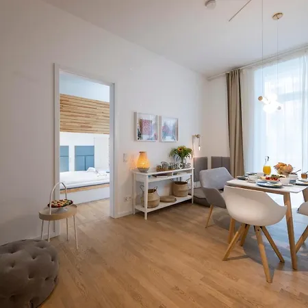Апарт-отель Pure - Luxury At Pure Living In Center *