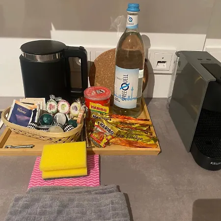 Pure - For Up To 5 Guests Near Uber Arena, Central, Stylish Berlin