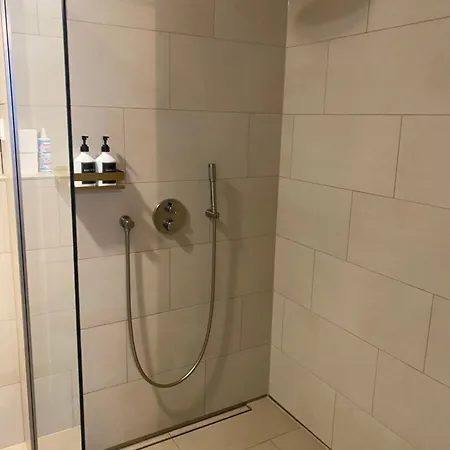 Pure - Luxury At Pure Living In Center