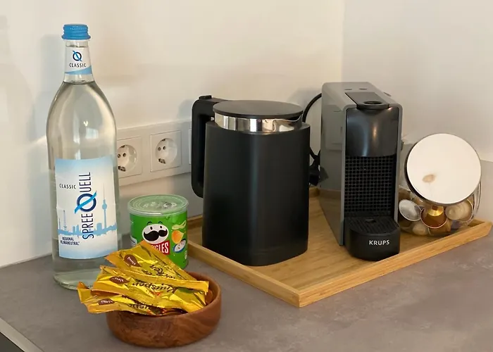 Pure - For Up To 5 Guests Near Uber Arena, Central, Stylish 4*