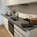 Pure - For Up To 5 Guests Near Uber Arena, Central, Stylish Aparthotel 4*
