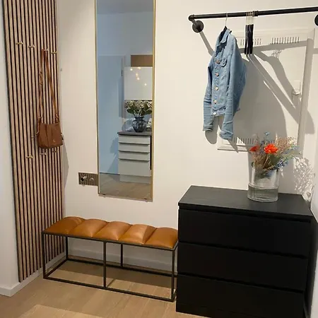 Ξενοδοχείο με διαμερίσματα Pure - Luxury At Pure Living In Center