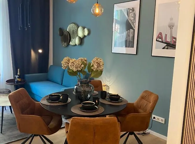 Pure Berlin Apartments - For Up To 5 Guests Near Uber Arena, Central, Stylish Апарт-отель 4*