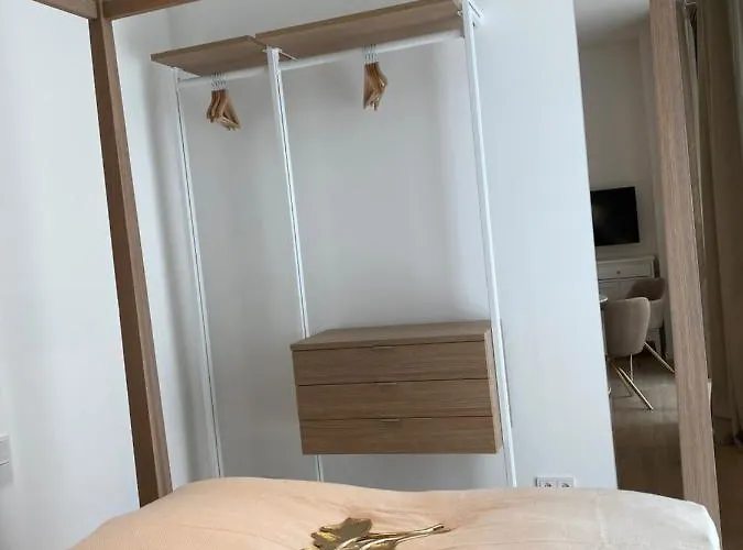 Pure Berlin Apartments - For Up To 5 Guests Near Uber Arena, Central, Stylish Апарт-отель