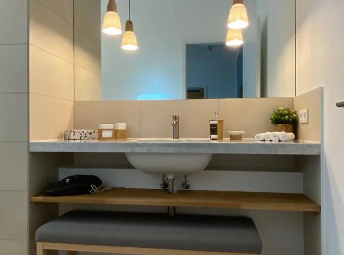 Pure - Luxury At Pure Living In Center