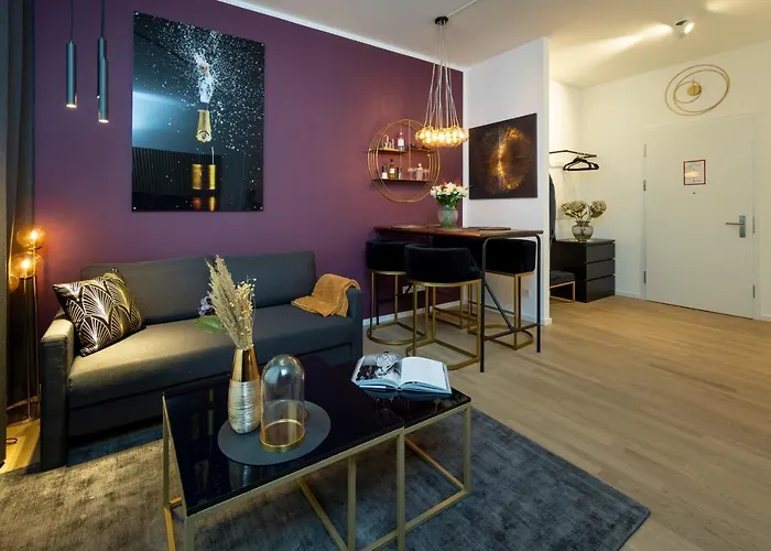 Апарт-отель Pure Berlin Apartments - For Up To 5 Guests Near Uber Arena, Central, Stylish Берлин